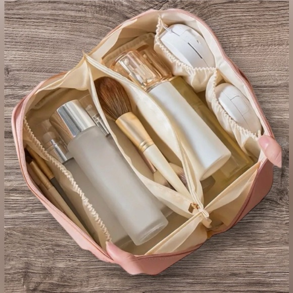 Large Capacity Makeup Bag Travel Cosmetic Bag Organizer Bag Women's Wash Bag - Picture 2 of 5